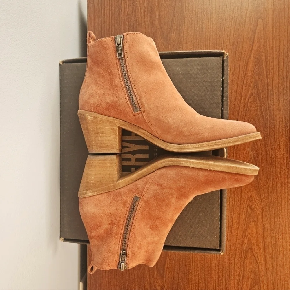 Frye color rosewood